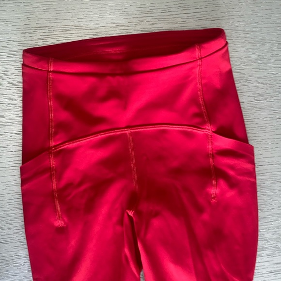 Lululemon Swift Speed High-Rise Crop 21"
Dark Red - Picture 2 of 7